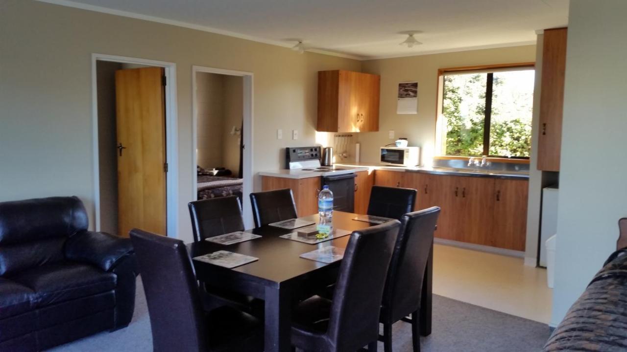 Moeraki Boulders Motel Hampden Екстериор снимка